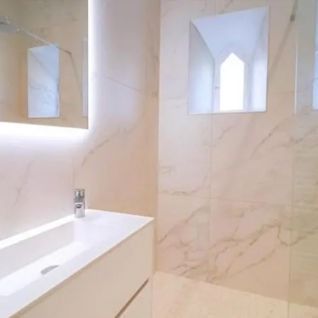 Apartment 3 Bedrooms 3 Bath Bivouac 2 Min Palais Cannes