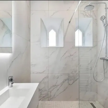 3 Bedrooms 3 Bath Bivouac 2 Min Palais