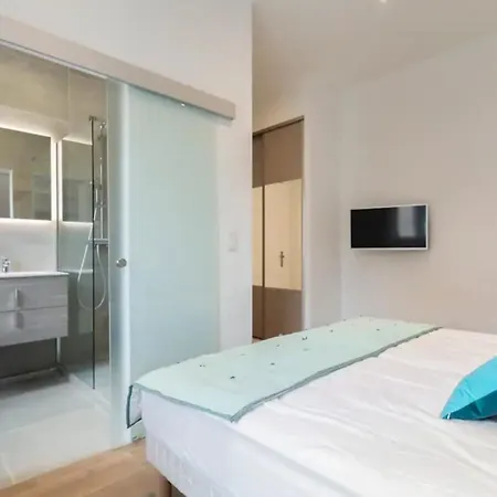 3 Bedrooms 3 Bath Bivouac 2 Min Palais Appartamento *